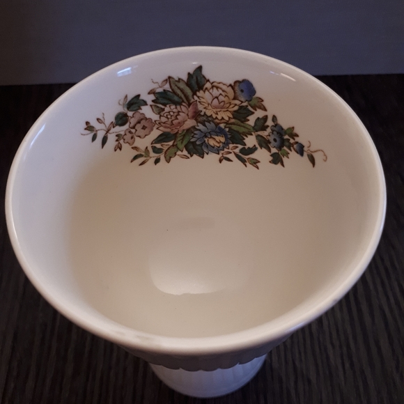 Vintage Wedgwood Ceramic Double Egg Cup - Picture 6 of 8